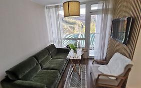 Hearth Hill View Apartment